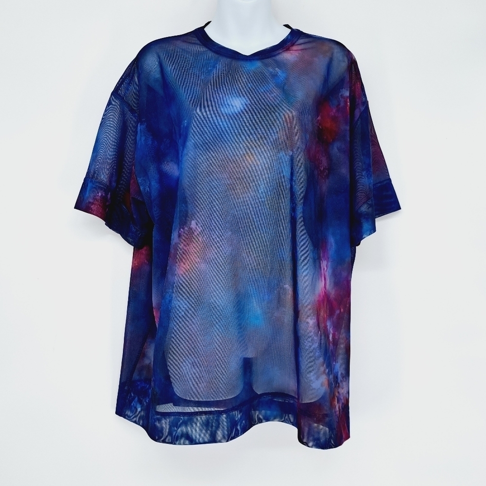 Athleta Galaxy Mesh Oversized‎ Short Sleeve Shirt Size Medium